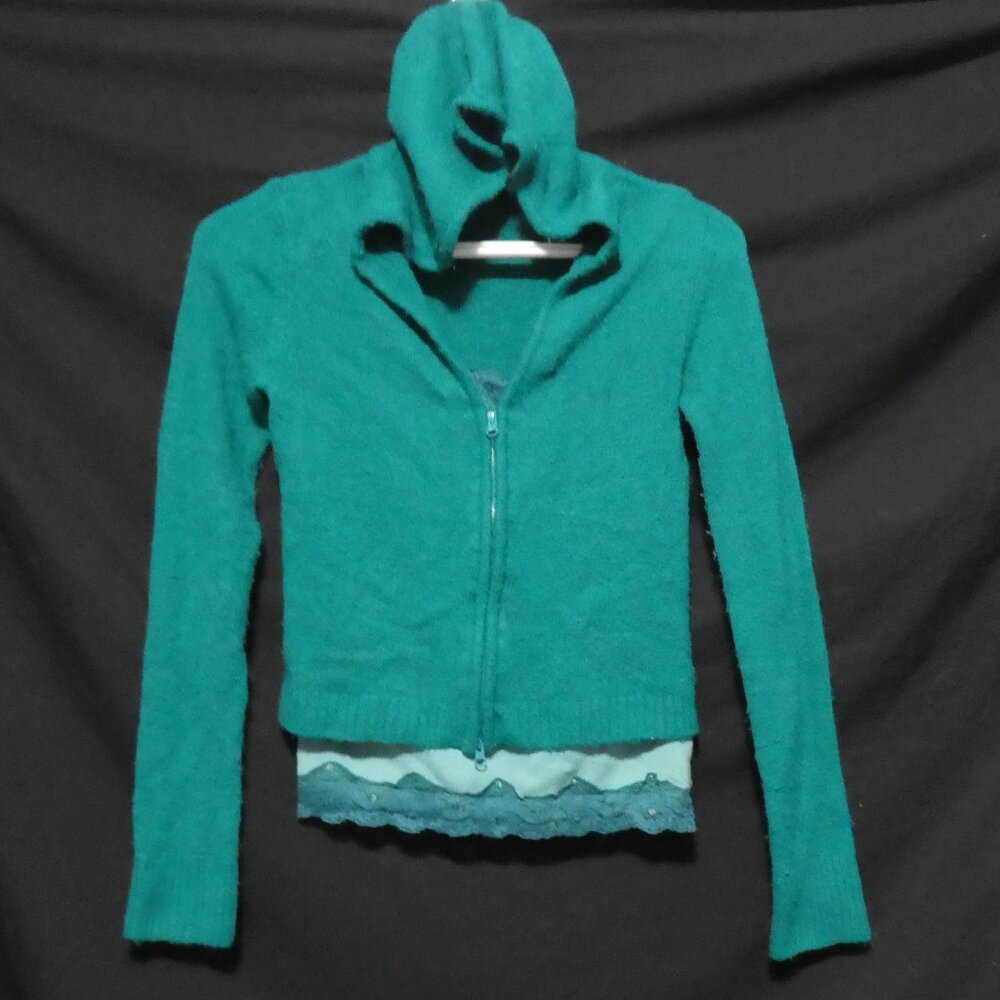 Unique Item | TAKEOUT | medium | Zip-Up Hooded Sweater - Lace Cami - Combo